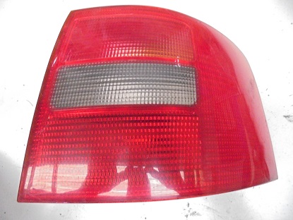 Feu Arriere Droit
AUDI A6
An 03-1998 - 07-2001
