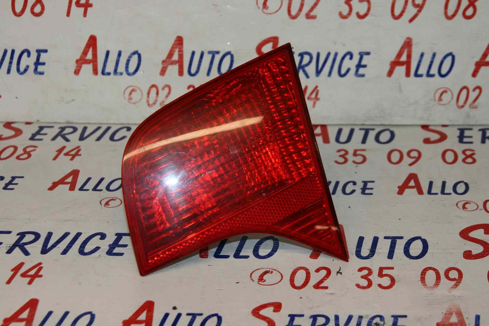 Feu Arriere de hayon Droit
AUDI A4 2 Phase 2, 2.5TDI-24V V6 Turbo, 165cv

02/2006


