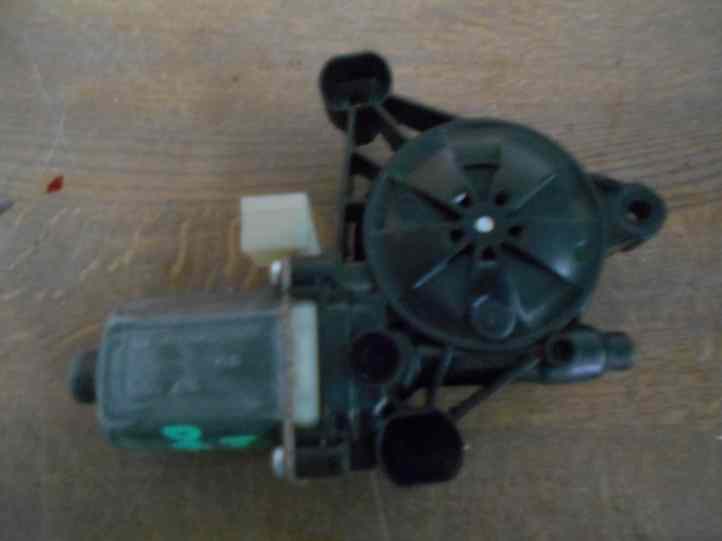 Moteur Leve Vitre Av Gauche 
AUDI A3 Sportback (8V)
An 10.2012 - 06.2017

