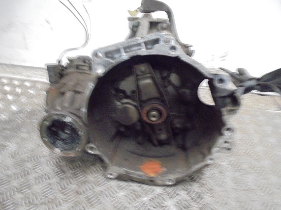 Boite de vitesses 
AUDI A3 (8L) 1.9 TDI 110CV
An 10.2000 - 06.2003

Type boite : EGY / FBX / EHA / EWU / EGR
172 000 Km

Garanti(e) 3 mois

Frais de Port sur devis