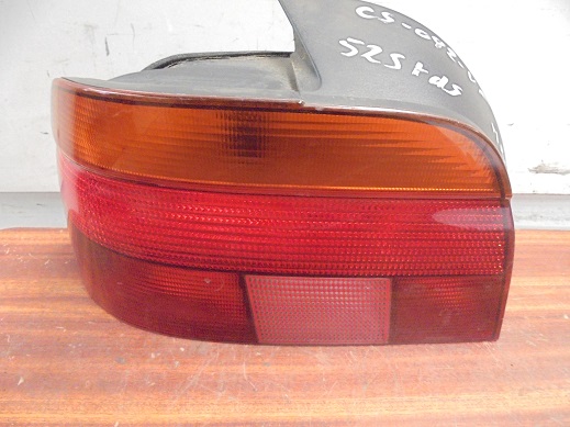 Feu Arriere Gauche
BMW Serie-5 (E39) 525
An 12.1995 - 07.2000