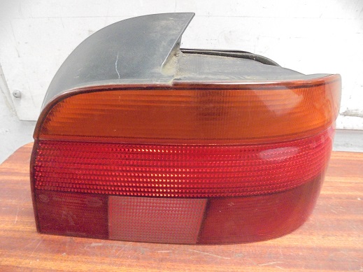 Feu Arriere Droit
BMW Serie-5 (E39) 525
An 12.1995 - 07.2000