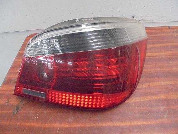Feu Arriere Droit
BMW Serie-5 (E60) 530
An 07.2003 - 03.2007