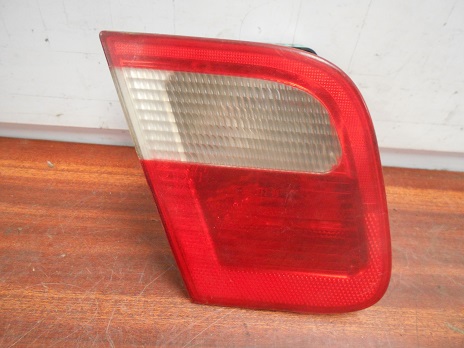 Feu Arriere de hayon Gauche
BMW Serie-3 (E46)
An 05.1998 - 09.2001

