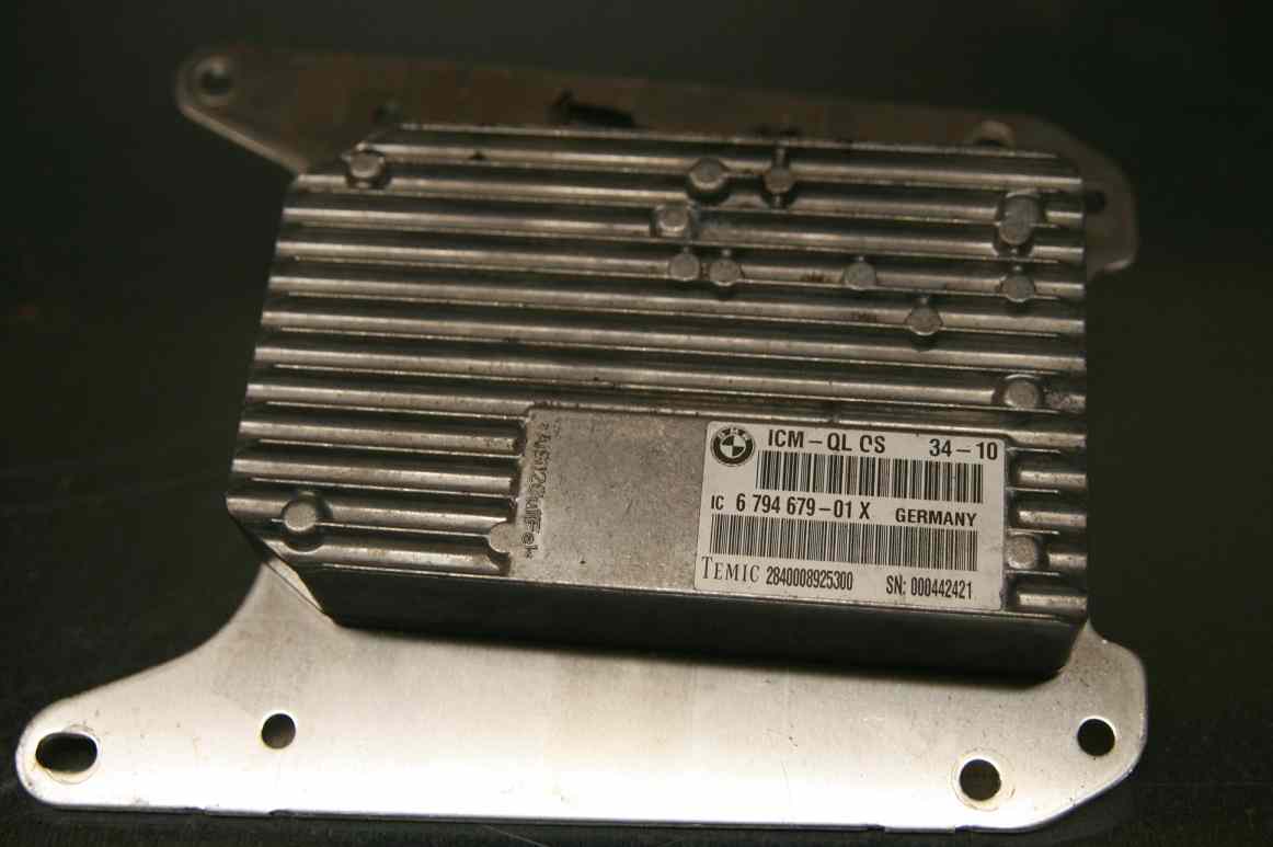 Calculateur ABS BMW X6 (E71/E72) ph1
12.2010

Ref : 6794679-01X 2840008925300
