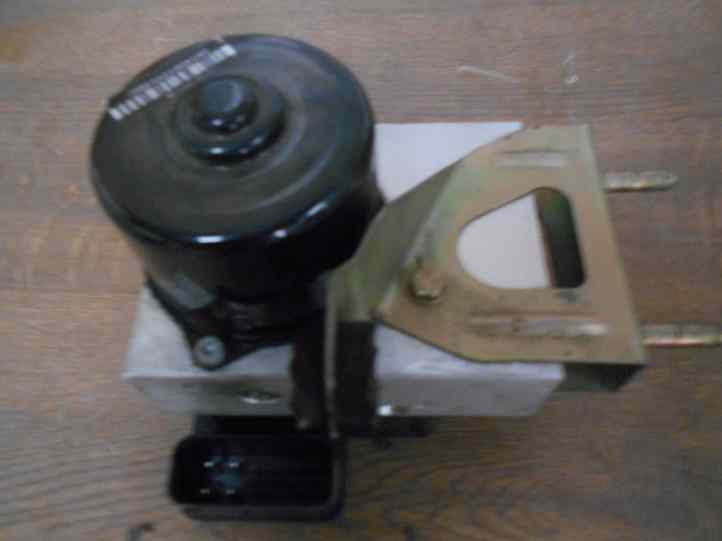 Bloc hydraulique ABS 
BMW Serie-3 (E46)
An 05.1998 - 09.2001

BMW 34.51 - 1 - 164 896
Ate 10.0204-0061.4 / 10.0948-0801.3