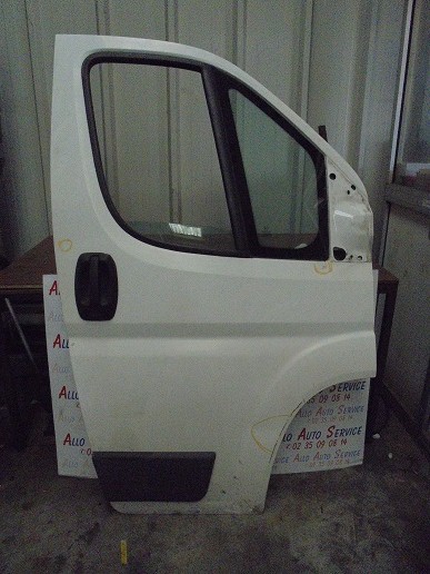 Porte AV Droit
CITROEN Jumper 3
An depuis 2006

1 petit enfoncement sous la vitre
1 déformation

Frais de Port sur devis