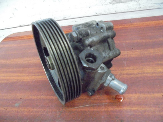 Pompe D-A 
CITROEN Jumpy (2) 1.6 HDI 90CV
An depuis 01.2007

ZF 7617955556