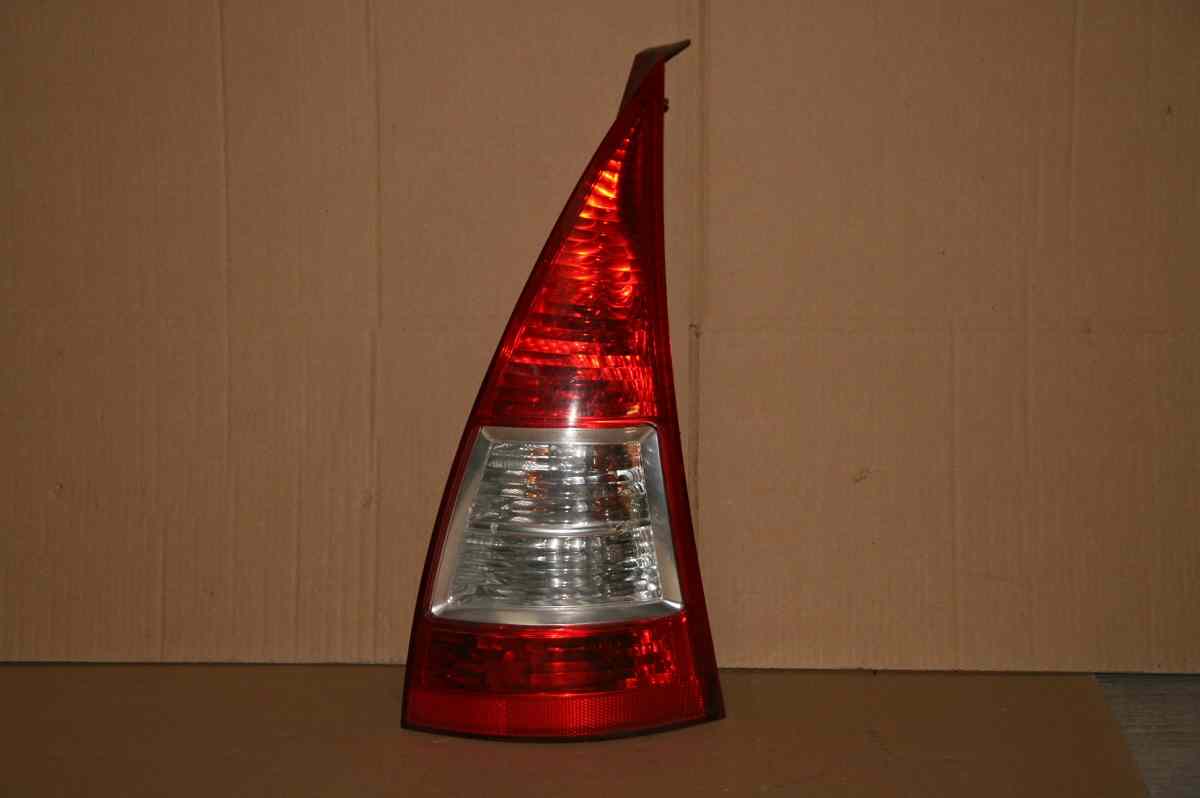 Feu Arriere Droit CITROEN C3 1 phase 2
10.2007