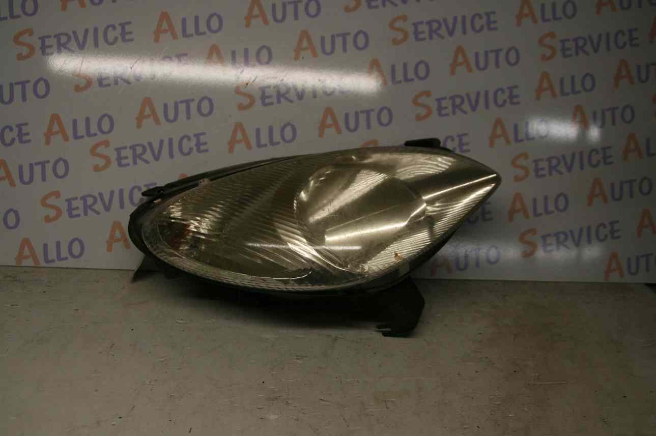 Optique Droit CITROEN Xsara Picasso phase 2
03/2004

