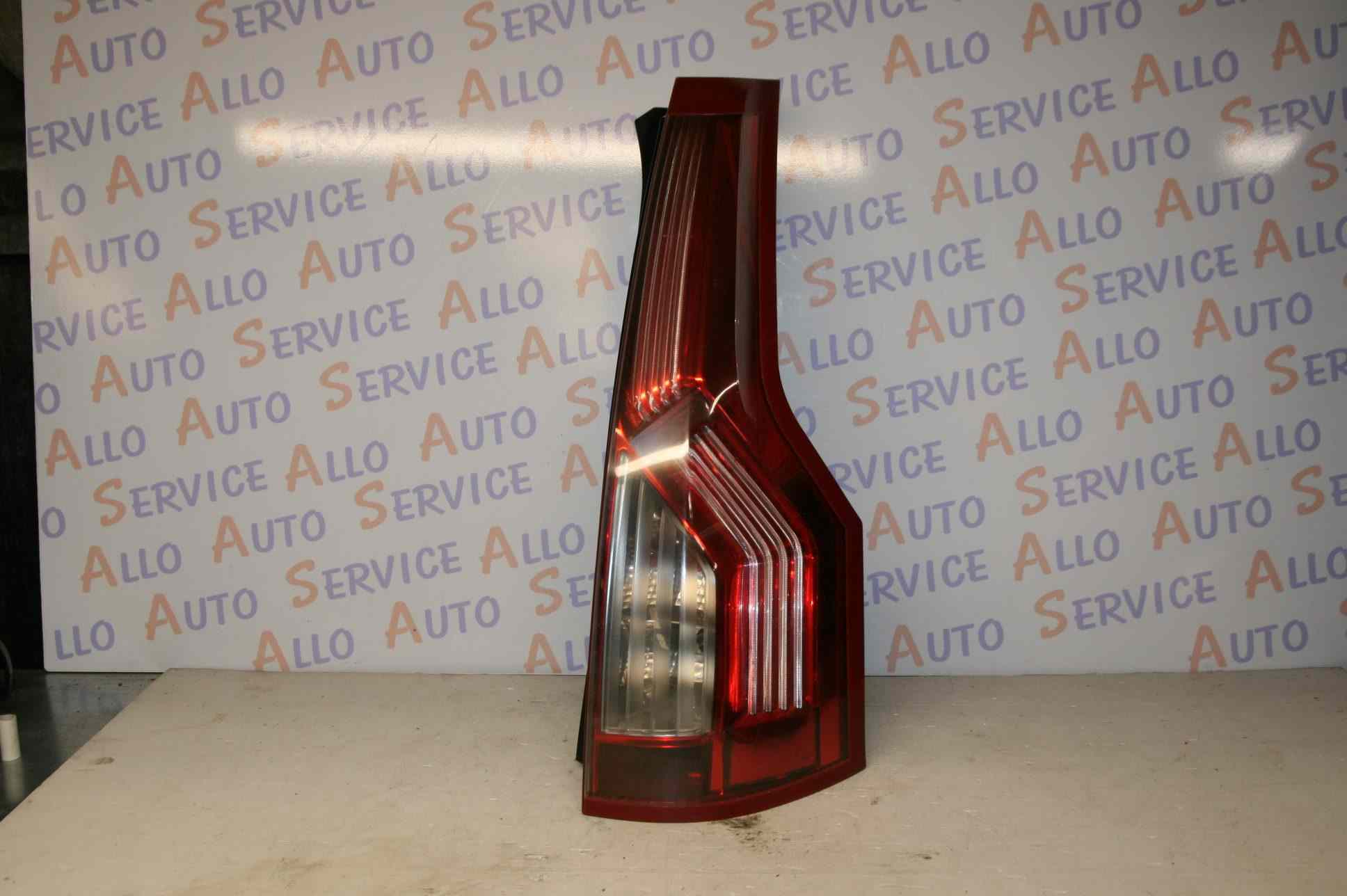 Feu Arriere Droit
CITROEN GRAND C4 PICASSO I 5P LONG 
2006-10->2013-09

