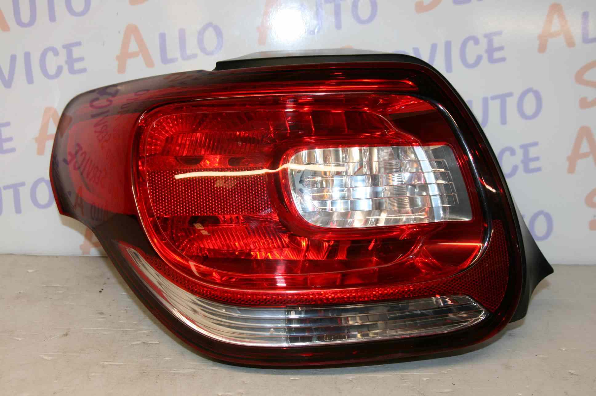 Feu Arriere Gauche
DS DS3 I (A55) PHASE 1 3P 
2009-11->2014-03

