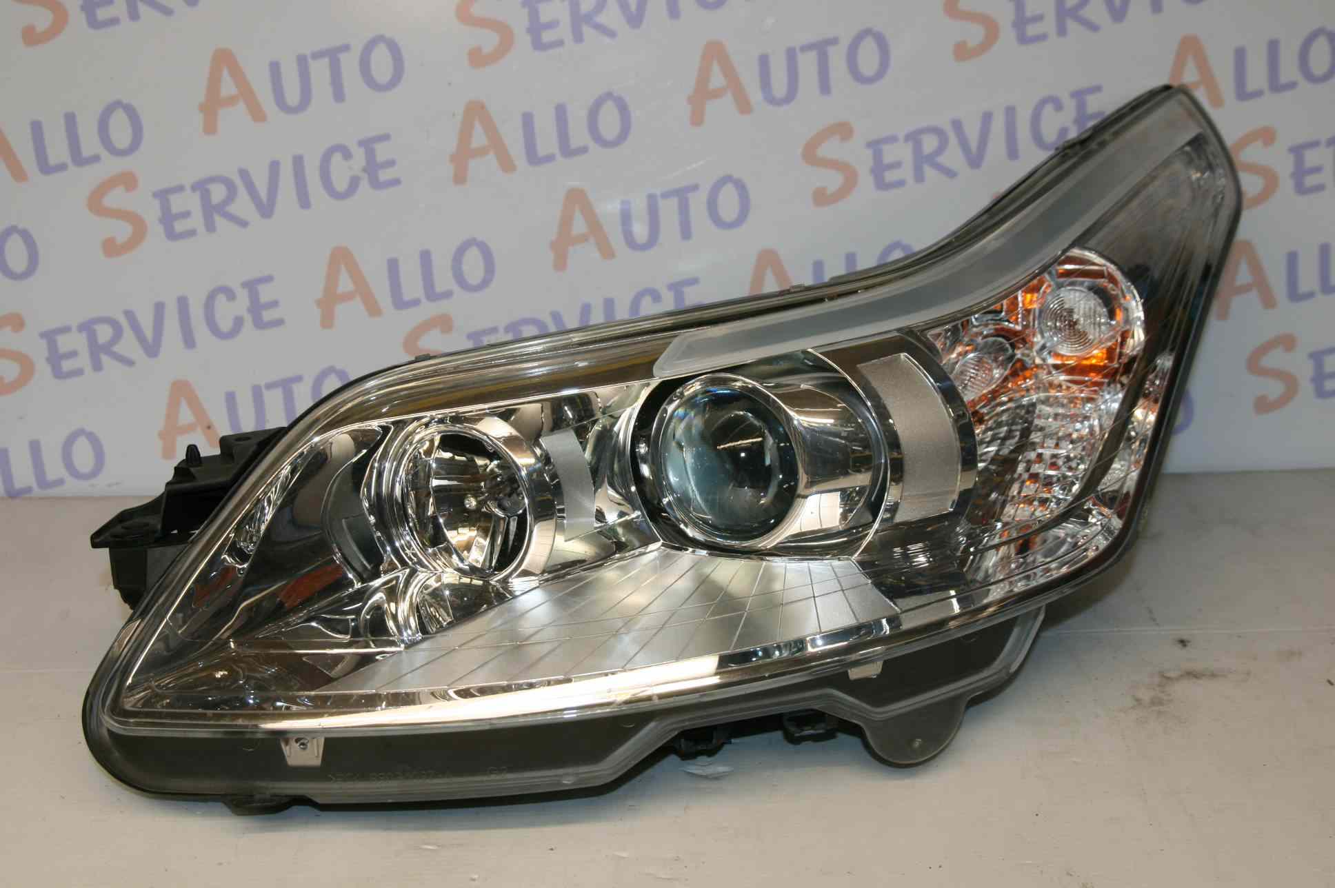 Optique Gauche
CITROEN C4 I PHASE 2 5P
2008-07->2010-10
optique Xénon , Directionnel
référence : 6208L8

