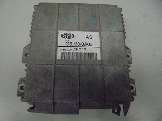 Calculateur 
CITROEN XM 2.0
PEUGEOT 605 2.0
An 1989 - 1999

Magneti Marelli 
G5.M0 0A03 16013