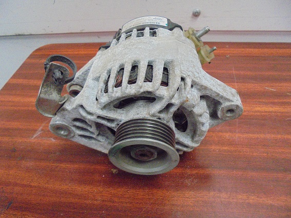 Alternateur 
CITROEN C1 1.0i 70CV
An 06.2005 - 11.2008

Denso 27060 00011 
70 ampères