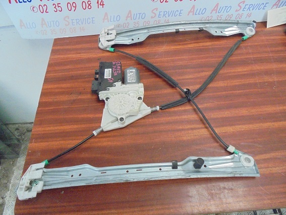Leve Vitre Av Droit
CITROEN C5 (5P)
An 03.2001 - 09.2004

Réf : 9637541380

