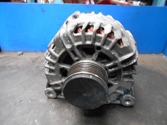 Alternateur 
CITROEN C3 1.6 HDI 90CV 16V
An 2005-10 - 2007-05 

Valeo CL15