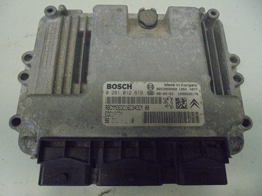 Calculateur 
CITROEN Berlingo 1.6 HDI 90CV
An 11.2002 - 05.2008

Calculateur Bosch
0281 012 619
9663943980
