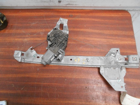 Leve Vitre Av Gauche
CITROEN C3 Phase 2 5 Portes
DE 2011

