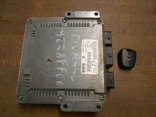 Kit de demarrage 
CITROEN Xsara Picasso 2.0 HDI 90CV
An 09.2001 - 12.2005

Calculateur Bosch
0281 011 521
96515193480

BSI Siemens E01-00
S118085320 / 9652474680