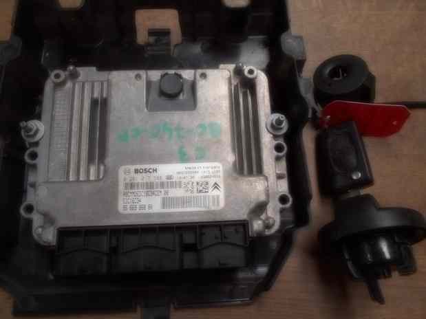 Kit de demarrage 
CITROEN C3 (2) 1.4 HDI 70CV
11.2009 - 02.2013

Tête de clé + antenne 
Clé + bouchon de réservoir

Calculateur Bosch
0281 017 388 / 9666986880

BSI X03-00 / 9666852180