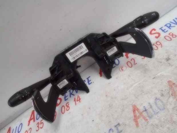 Commodo 
CITROEN C4 Picasso 
01.2007 - 10.2013

Valeo 96644965XT