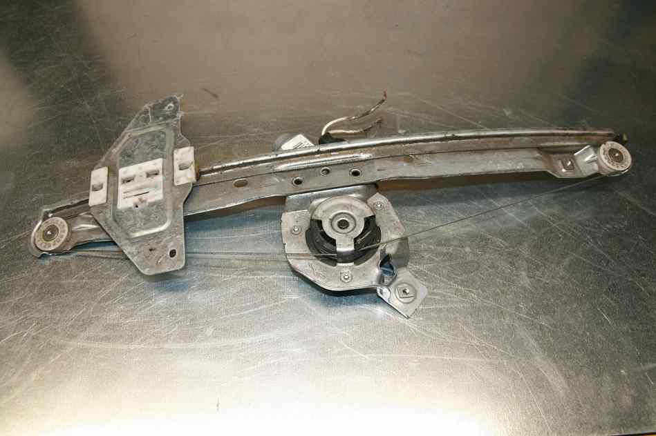 Leve Vitre Av Droit
CITROEN C3 PH2

An 10.2005 - 12.2010