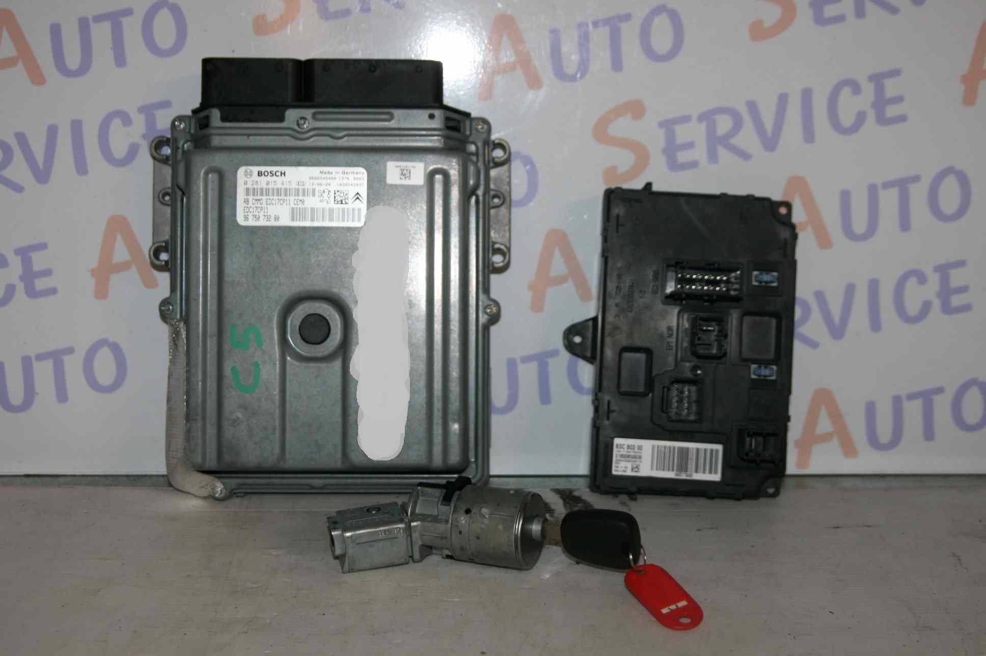 Kit de demarrage 
CITROEN C5 II TOURER (X7) 5P 2008-06->
comprenant :
- 1 clef + neiman
- 1 calculateur BOSCH 0281015415/9675073280/EDC17CP11
- 1 BSC B03 9665778480

