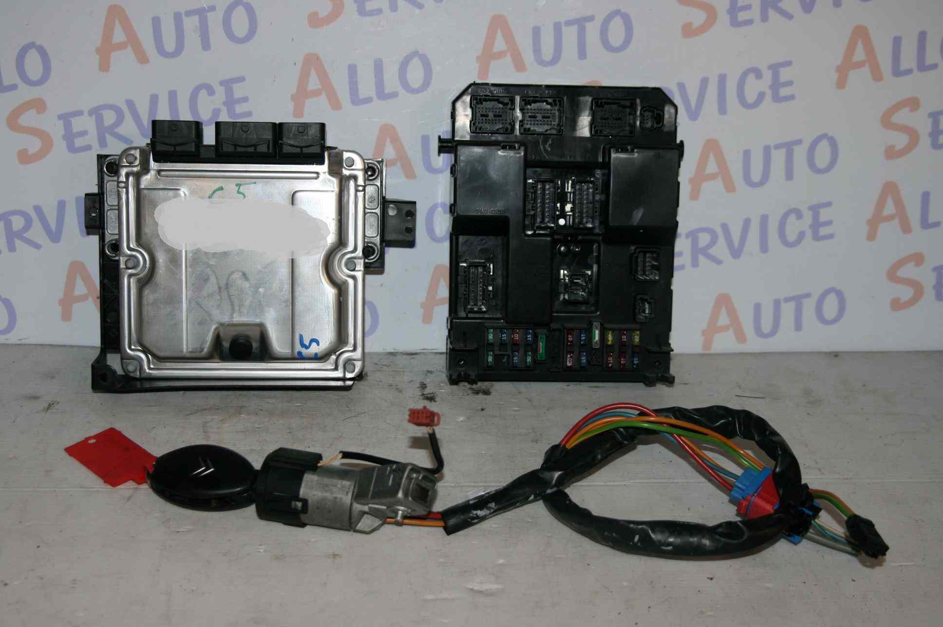 Kit de demarrage 
CITROEN C5 I PHASE 1 5P 
2001-03->2004-09
contenant
- 1 neiman + 1 clef/telecommande avec transpondeur
- 1 calculateur BOSCH 0281011394
- 1 BSI J03 VALEO 9651197580

