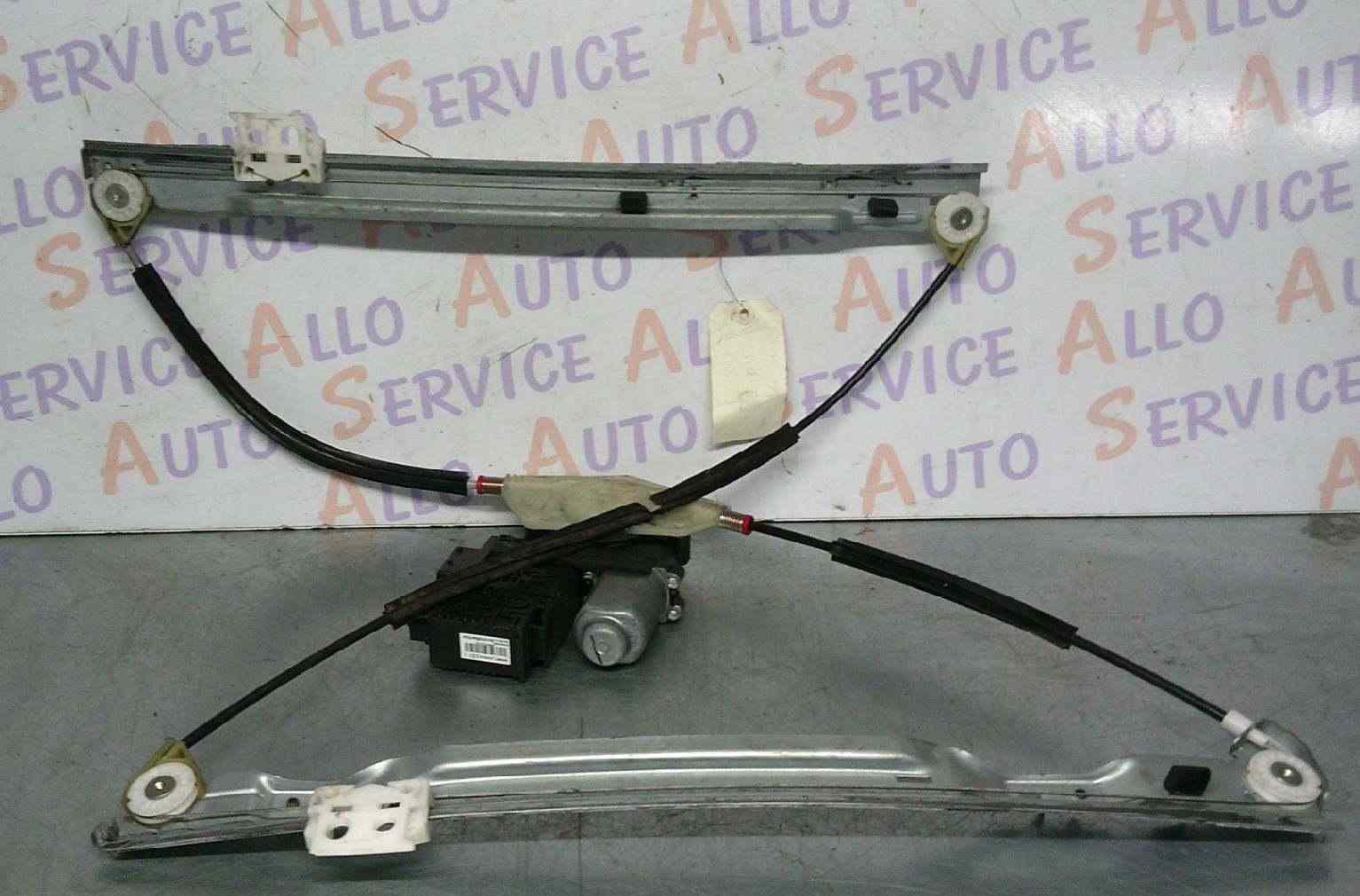 Leve Vitre Av Gauche CITROEN C4 Picasso 1  

MILLESIME 07/2010

