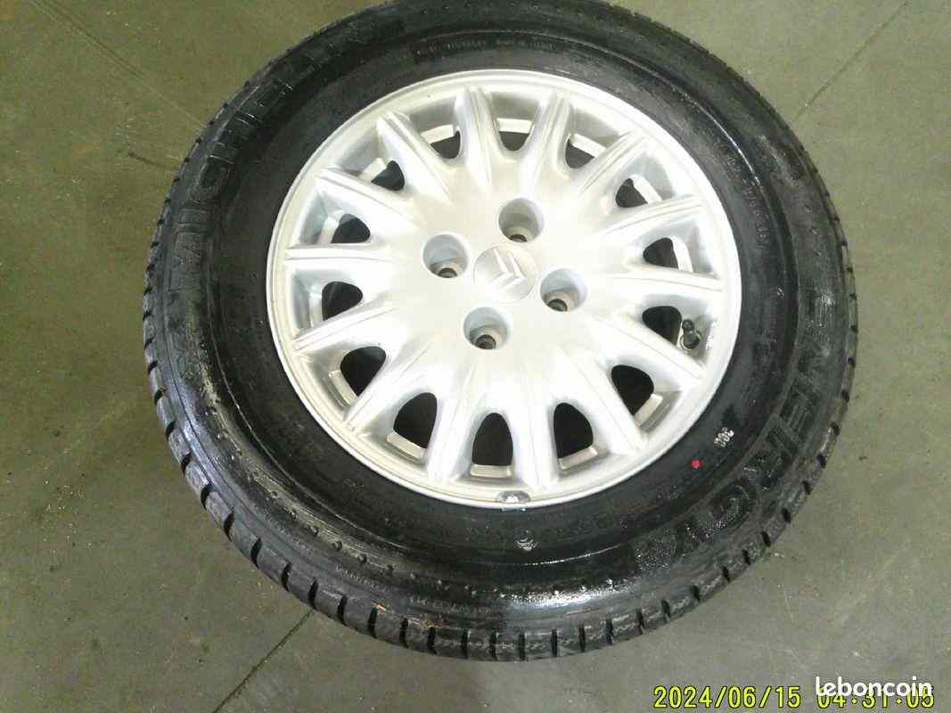 JANTE ALU C5 AVEC PNEU NEUF

100 L UNITE

205/65R15