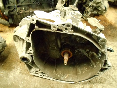 Boite de vitesses 
CITROEN DS4 (B75) 1.6e HDI 110CV FAP
An 01.2011 - 03.2016

Type boite : 20EA36 20EA10 / 20EAAK / 20EAKH
136 000 Km

Garanti(e) 3 mois

Frais de Port sur devis