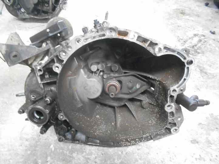 Boite de vitesses 
CITROEN Xsara 1.9D 68CV
Année 1998

Type boite : 20CH09 20CH11 20CH28 20CH62 20CH67
182 000 Km

Garanti(e) 3 mois

Frais de Port sur devis