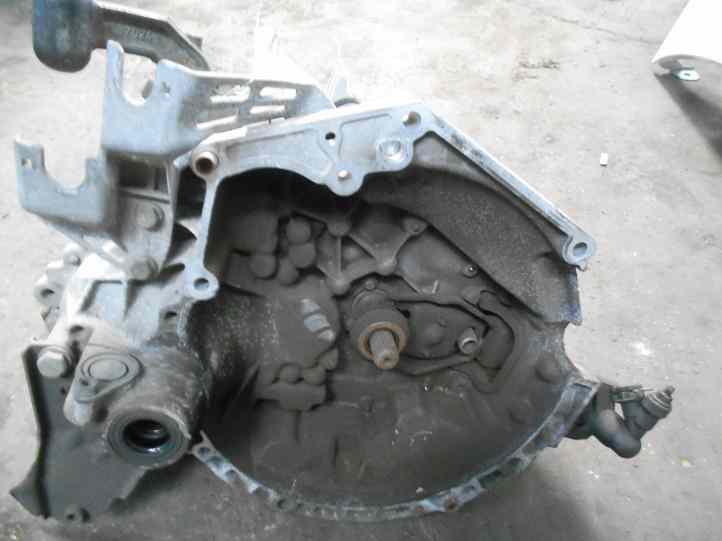 Boite de vitesses 
CITROEN C3 1.4i 73CV
Année 12.2002

Type boite : 20CP62 / 20CQ20 / 20CN46
153 000 Km

Garanti(e) 3 mois

Frais de Port sur devis