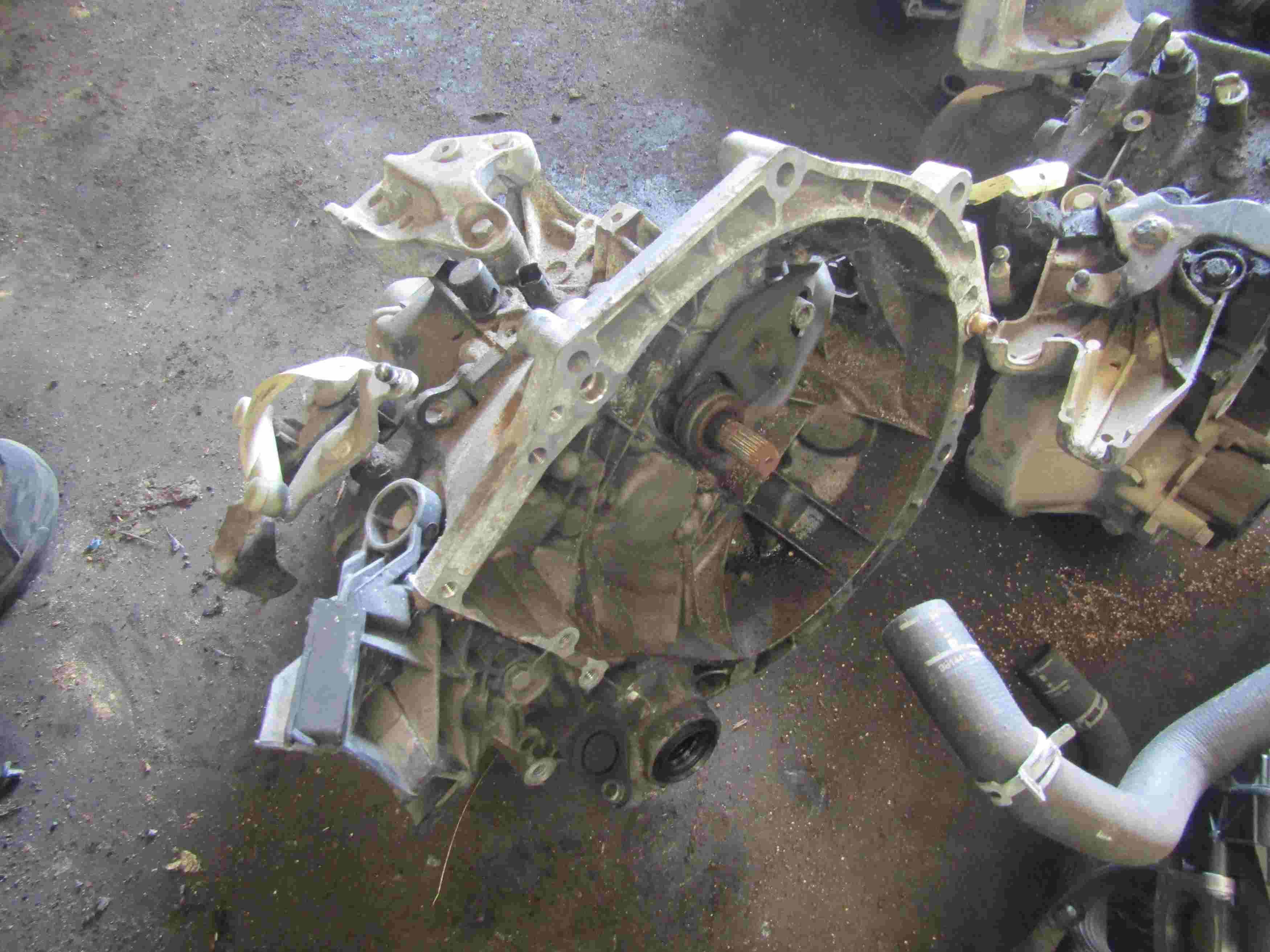 Boite de vitesses 
CITROEN C3 2 Phase 2 1.2 vti 80cv

Type boite : 20CR15 
61000 Km

Garanti(e) 12 mois

Frais de Port sur devis