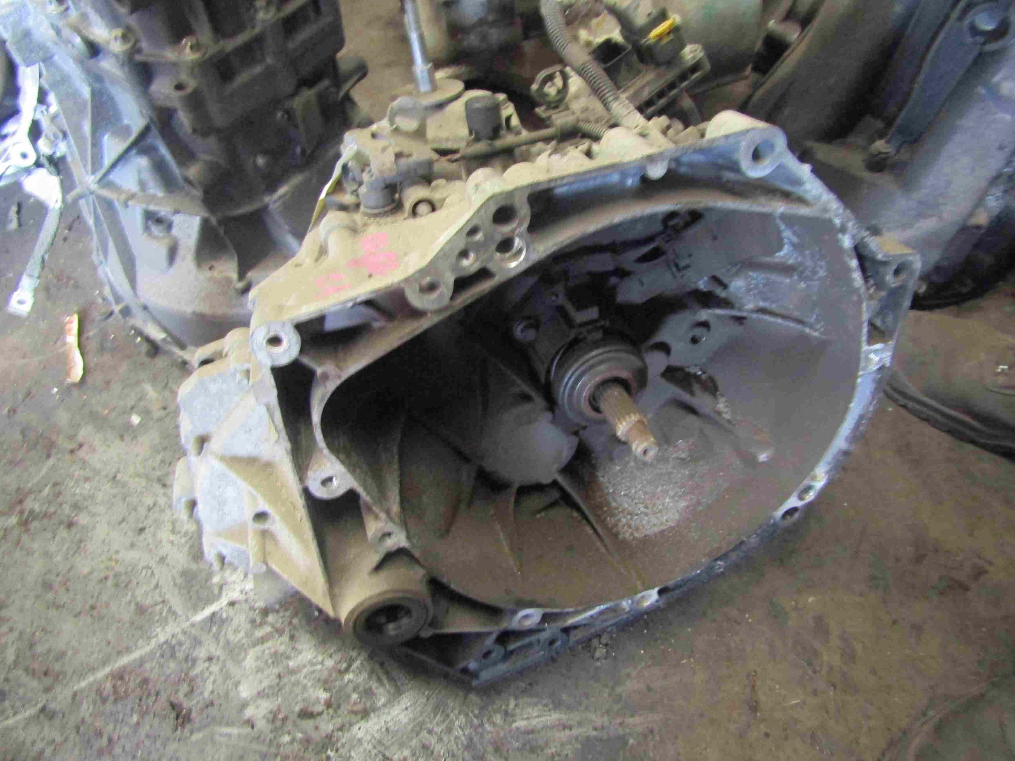 Boite de vitesses 
CITROEN C4 1 Phase 1 1.6 hdi 110cv 

Type boite : 20DMF9 
210 000 Km

Garanti(e) 12 mois

Frais de Port sur devis