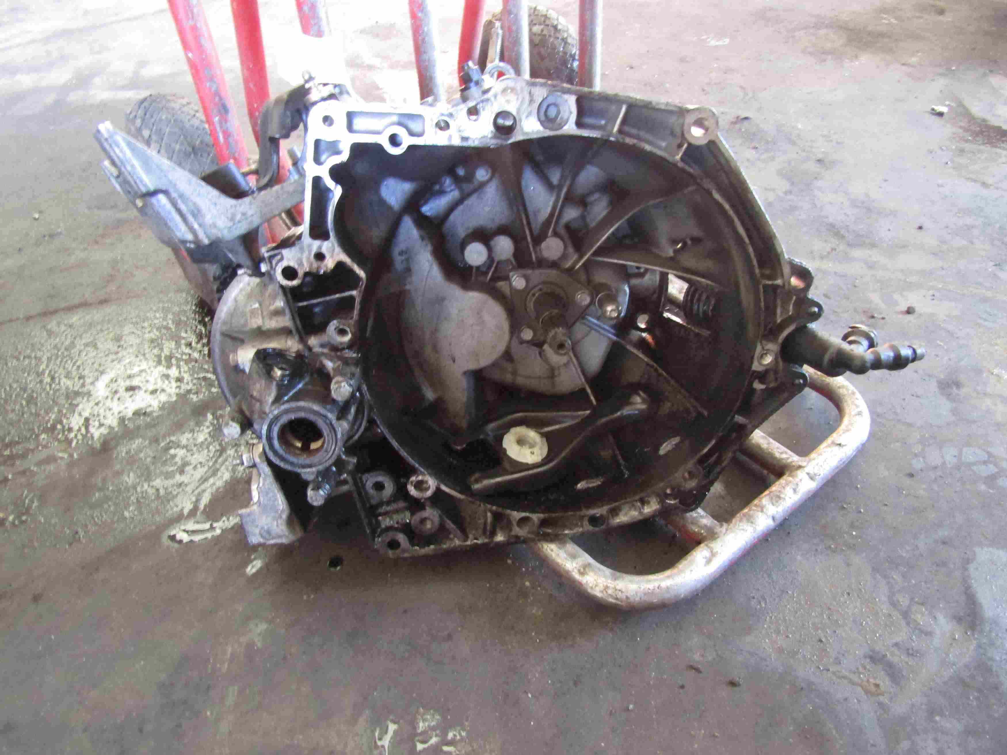 Boite de vitesses 
CITROEN Xsara Picasso Phase 2 1.6 hdi 110cv

Type boite : 20DM6B 
  185 000 Km

Garanti(e) 12 mois

Frais de Port sur devis