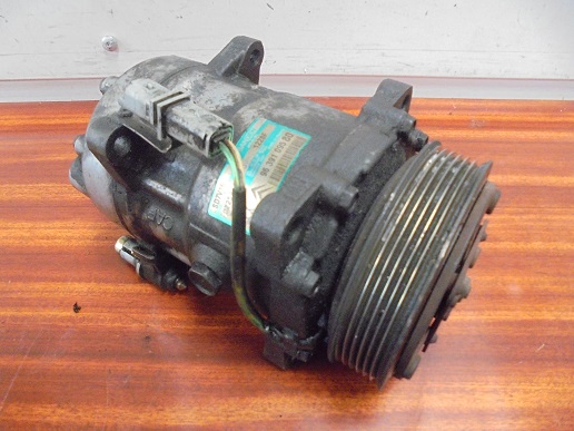 Compresseur de Clim 
CITROEN C8 2.2 HDI 136CV
An 06.2002 - 12.2004 

Sanden 1228F
9639109580