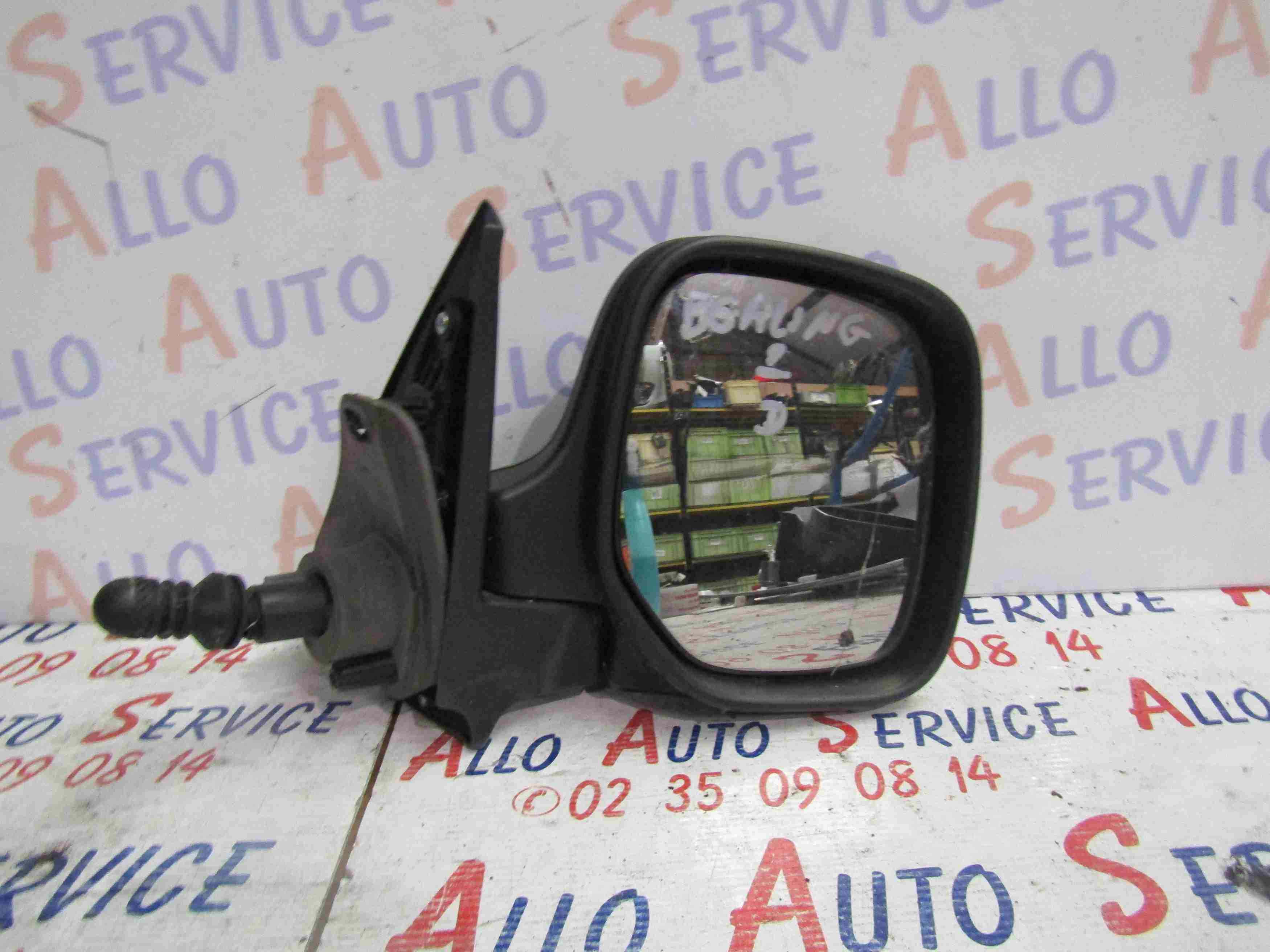 Retro Manuel Droit
CITROEN Berlingo 1 Phase 1

06.2002
Couleur: Noir
Frais de port sur devis

