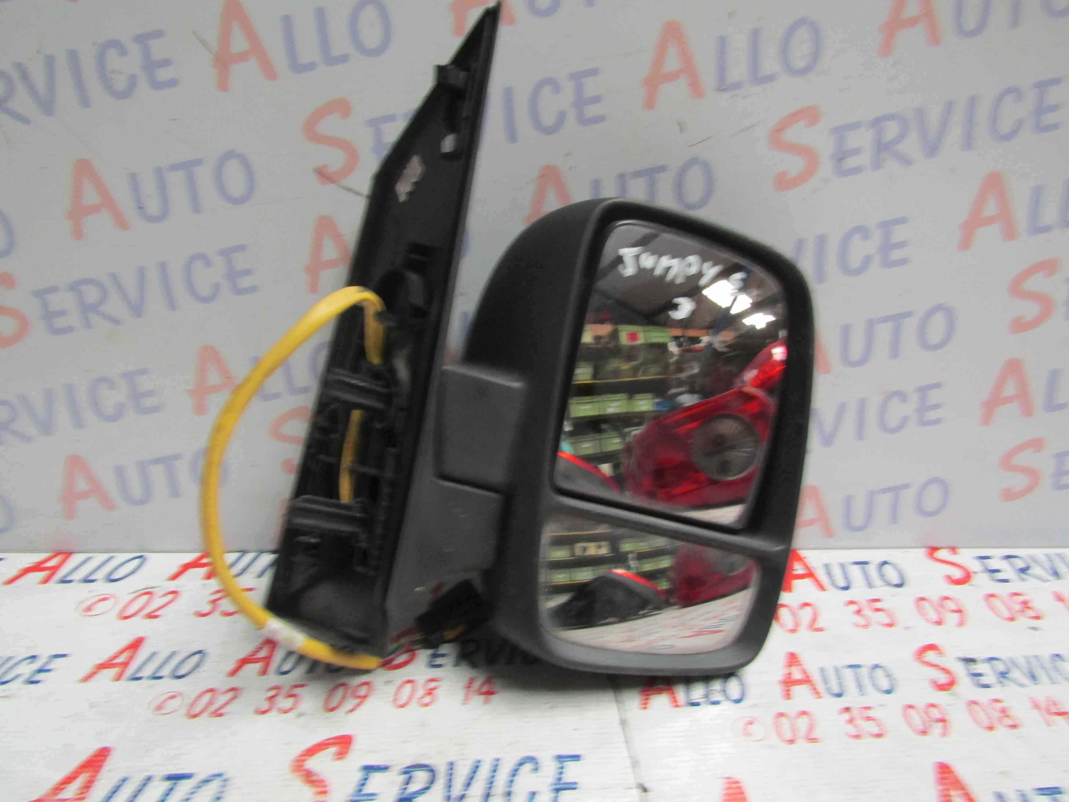 Retro Electrique Droit
CITROEN Jumpy 2

Couleur: Noir 
09.2013
Frais de port sur devis

