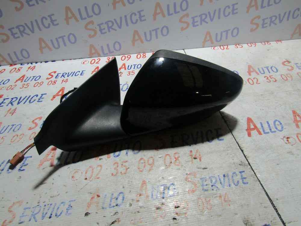 Retro Electrique Gauche
CITROEN C4 CACTUS 1.2VTI-12V
17.10.2017

