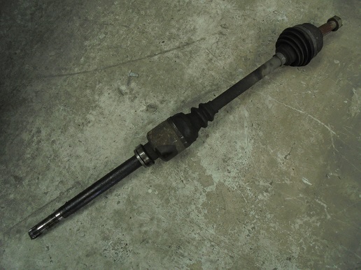 Cardan Droit
CITROEN C8 2.2 HDI 136CV
An 06.2002 - 12.2004 

