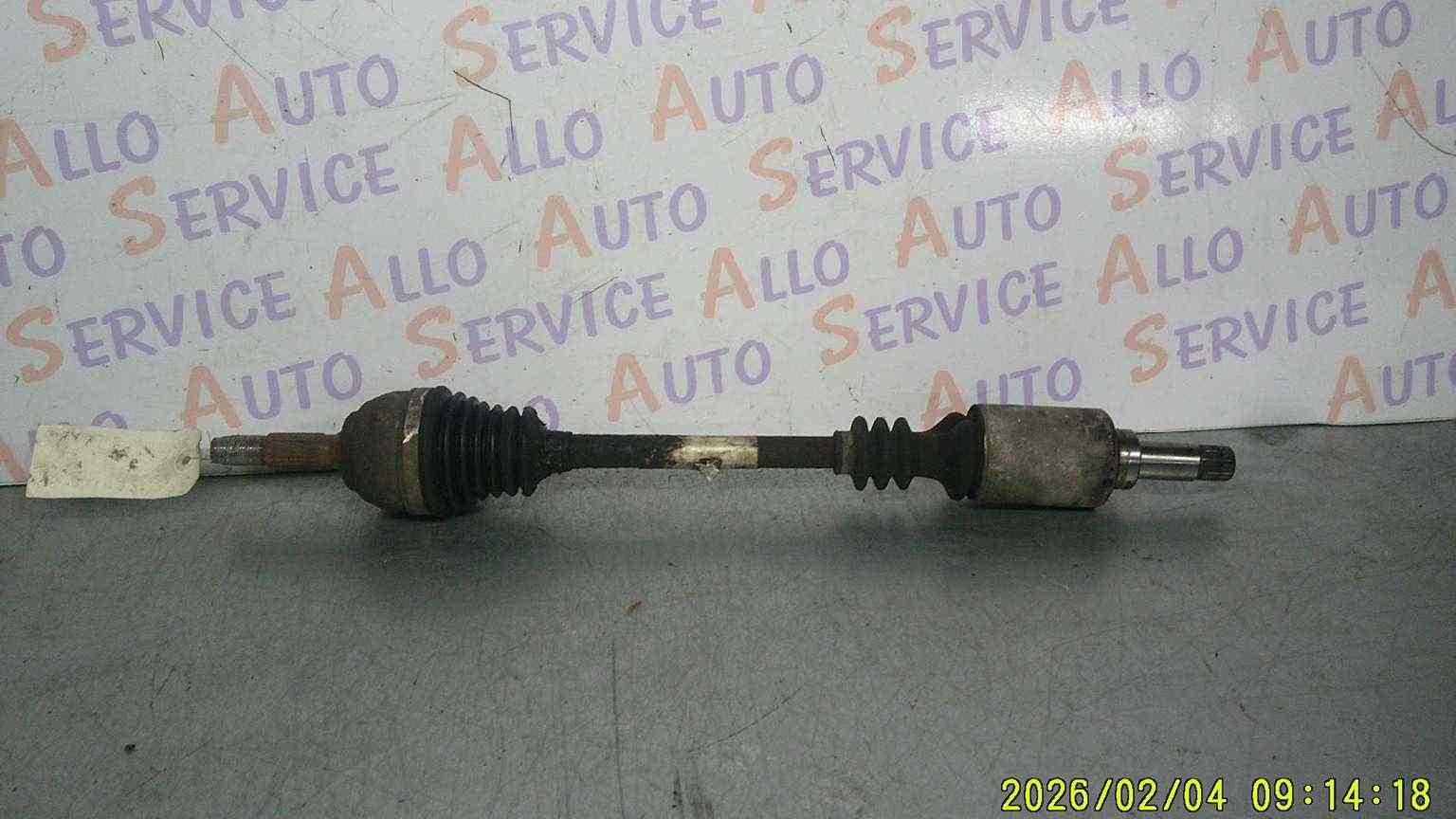 Cardan gauche 
CITROEN Saxo phase 2
1.0i -8V 

annnee 22/12/1999


