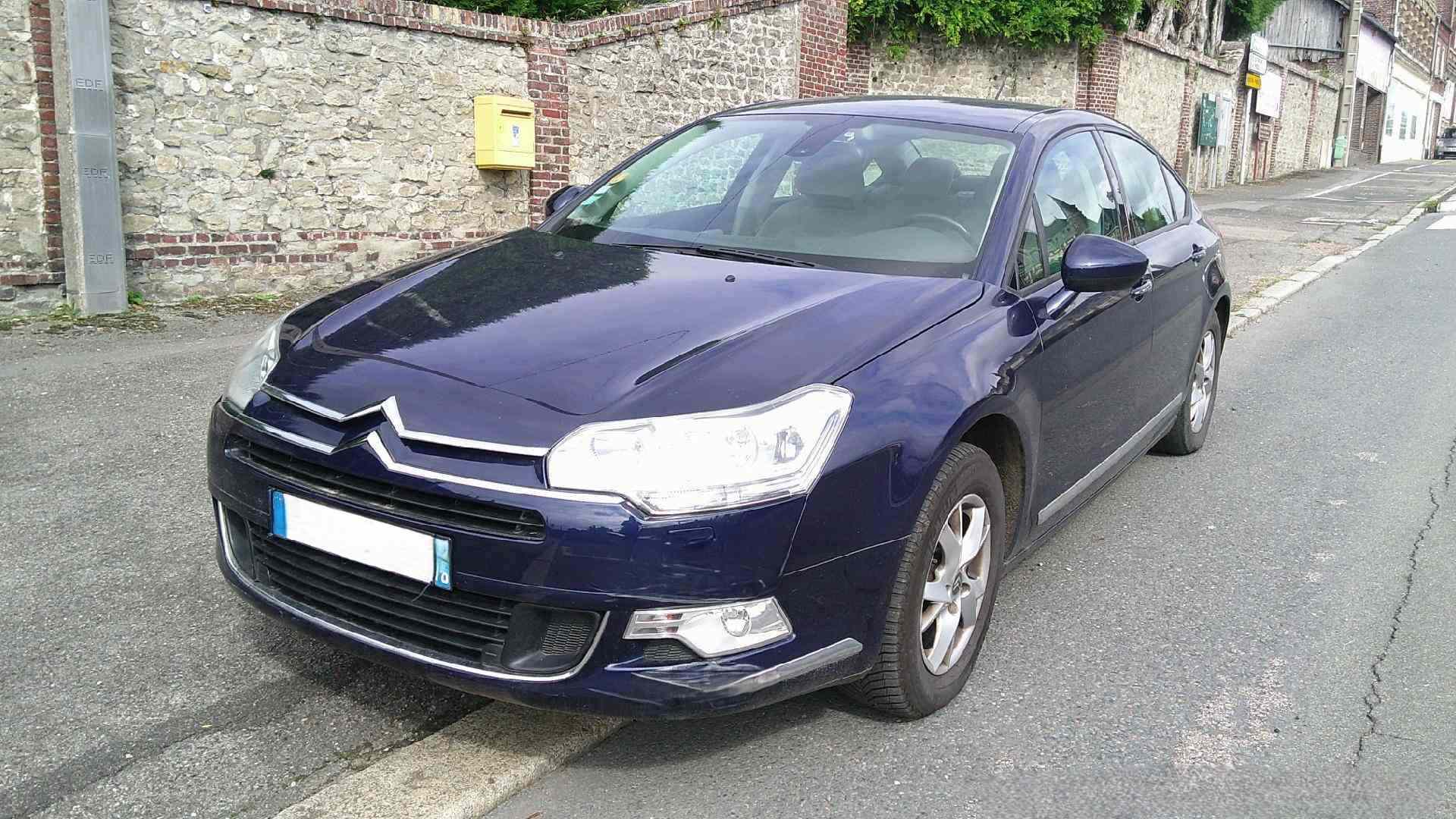 Occasion  CITROEN C5 2 2.0 HDI 16V TURBO

136 CH

MILLESIME 05/2009

156848 KMS

