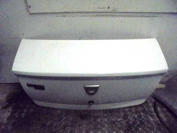 Malle 
DACIA Logan 1
An 07.2008 - 12.2012

Frais de Port sur devis