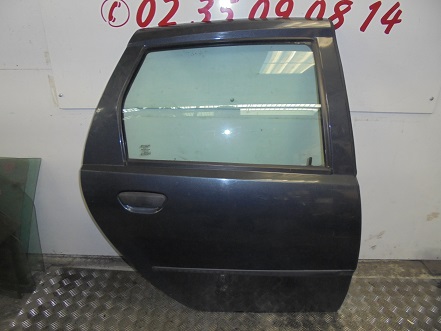 Porte AR Droit
FIAT Punto 2
An 10.1999 - 05.2003

Frais de Port sur devis