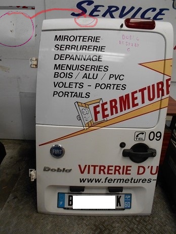 Porte AR Gauche
FIAT Doblo
An 01.2006 - 10.2010

Un enfoncement, voir repère
Frais de Port sur devis