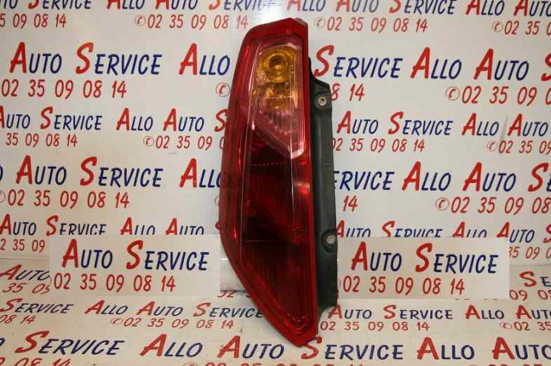 Feu Arriere Gauche

FIAT Punto 3

An 09.2005 - 12.2012

