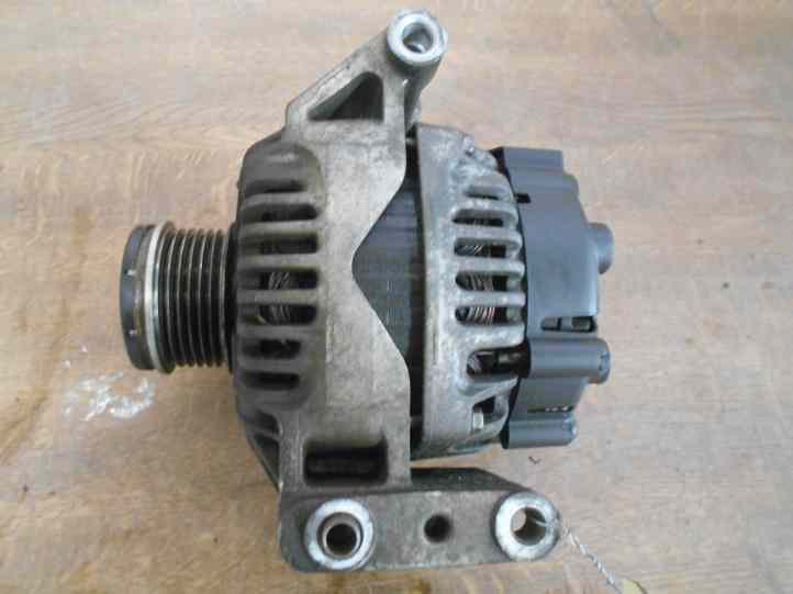 Alternateur 
FIAT Fiorino Qubo (3 1.3 Multijet JTD 16V 75CV
An depuis 01.2008

90 Ampères / Poulie débrayable