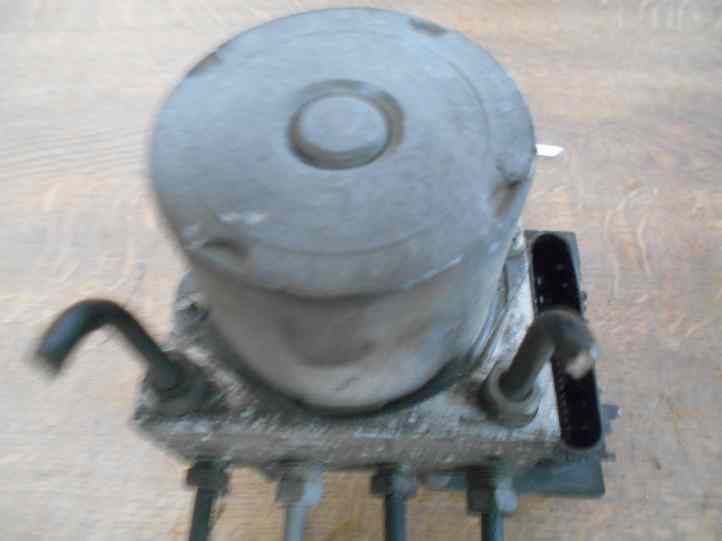 Bloc hydraulique ABS 
FIAT Punto 2
Année 2004 

Bosch 0265 800 315
0265 231 331

